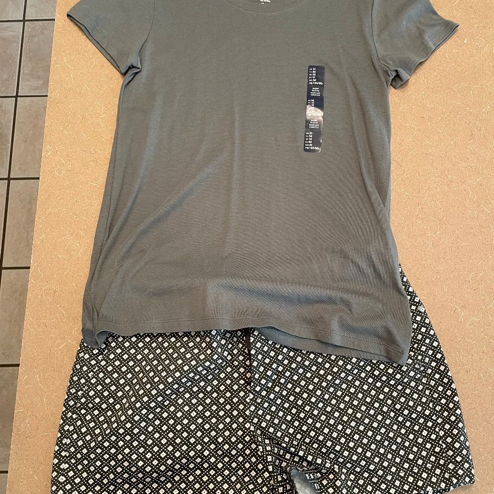 Never worn gap outfit